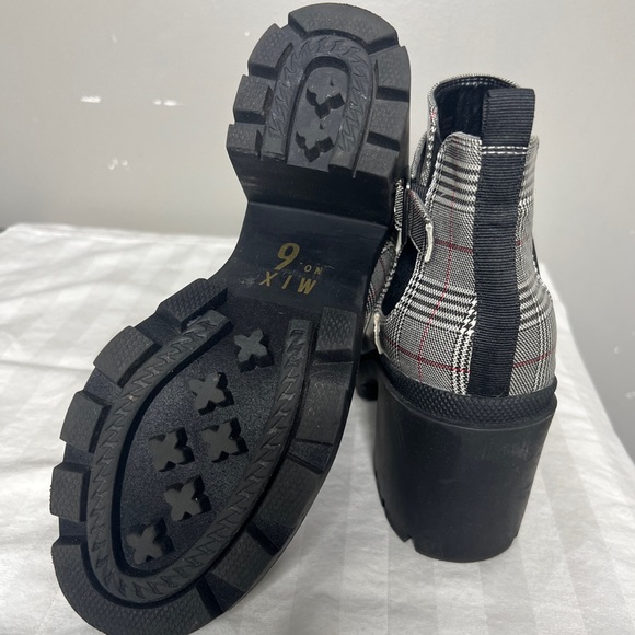 Worn once, plaid booties! - Picture 5 of 5